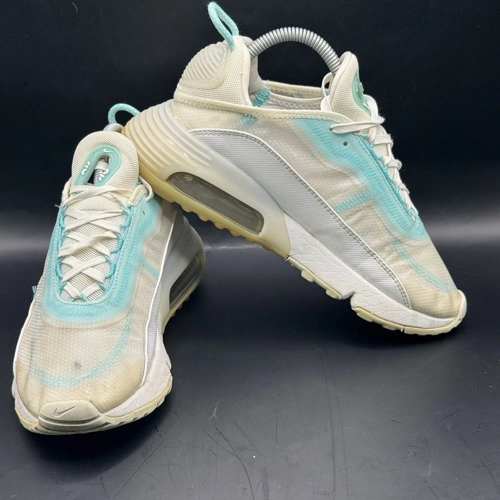 Nike Air Max 2090 Aurora Green CK2612-101‎ Women's Size 7.5